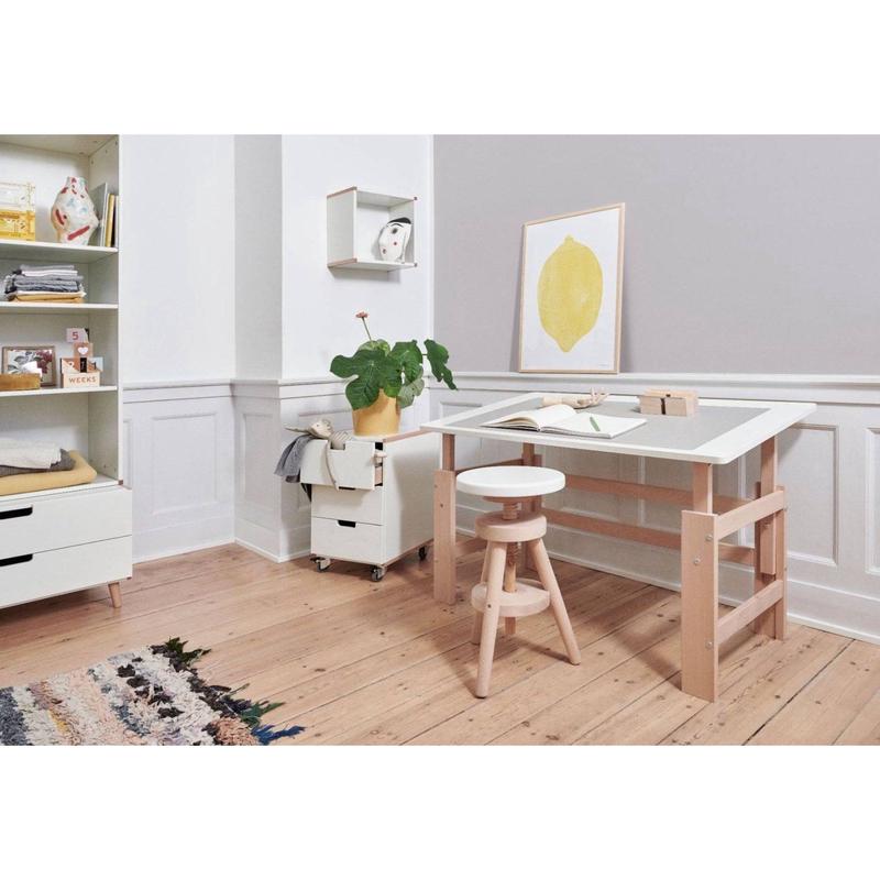 Manis-h Snow White Justerbart Skrivebord With Stel I Bgetr