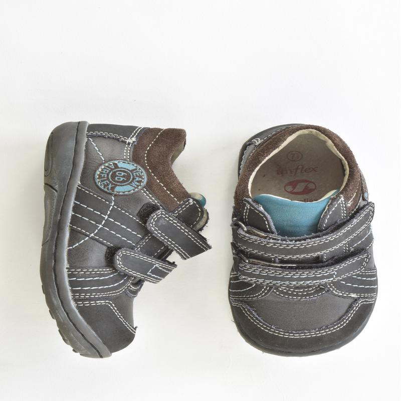 Airflex Size 7.5 Leather Shoes