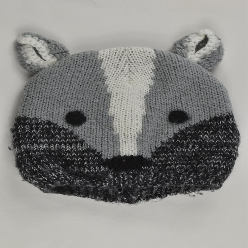 Pavement Size approx 4-6 Beanie